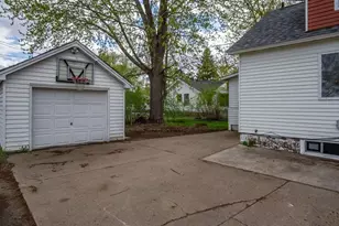 113 W Linden St, Chippewa Falls, WI 54729 - Photo 6