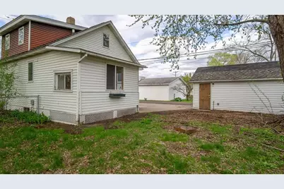113 W Linden Street, Chippewa Falls, WI 54729 - Photo 4