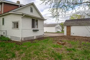 113 W Linden St, Chippewa Falls, WI 54729 - Photo 4