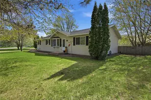 3506 Lamont St, Eau Claire, WI 54701 - Photo 2