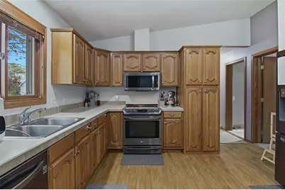 3506 Lamont Street, Eau Claire, WI 54701 - Photo 6
