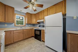 1213 Ervin Rd, Eau Claire, WI 54703 - Photo 18