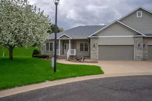 4112 Mill Run Court, Eau Claire, WI 54703 - Photo 2