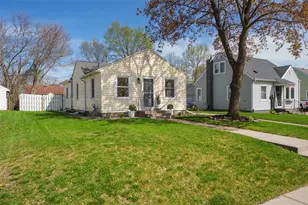 3003 8th St, Eau Claire, WI 54703 - Photo 4