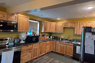 918 Main St, Black River Falls, WI 54615 - Photo 2