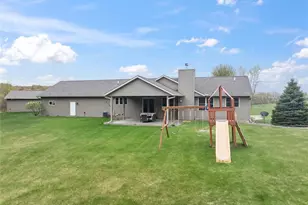 N7899 970th St, Colfax, WI 54730 - Photo 38