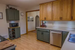 718 Maple St, Chippewa Falls, WI 54729 - Photo 16