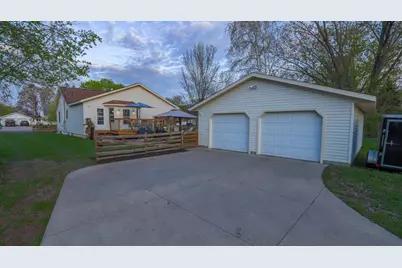 718 Maple Street, Chippewa Falls, WI 54729 - Photo 4