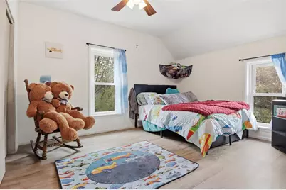 2397 W Silver Spring Drive, Eau Claire, WI 54701 - Photo 14