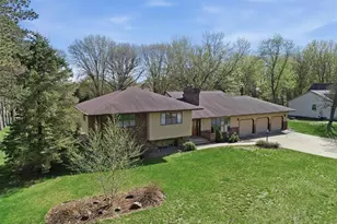 2932 Plum Tree Circle, Menomonie, WI 54751 - Photo 4