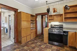 229 W Elm St, Chippewa Falls, WI 54729 - Photo 8