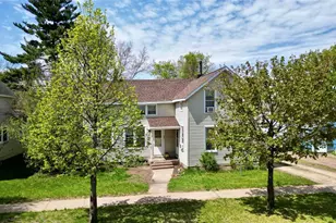 628 Germania St, Eau Claire, WI 54703 - Photo 2