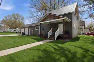 742 Gilman St, Stanley, WI 54768 - Photo 2