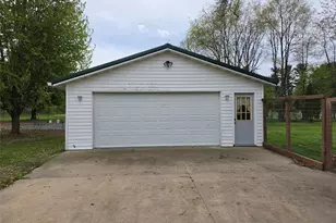 100 Locust St, Hixton, WI 54635 - Photo 2