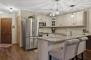 3219 Craig Rd, Eau Claire, WI 54701 - Photo 6