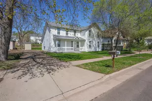 1428 Bellevue Ave, Eau Claire, WI 54703 - Photo 2