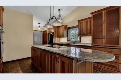 2621 E Princeton Avenue, Eau Claire, WI 54703 - Photo 4