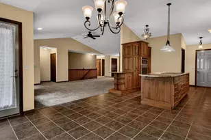 2621 E Princeton Ave, Eau Claire, WI 54703 - Photo 8