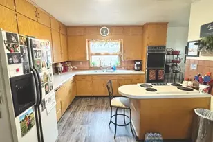 404 Olive St, Chippewa Falls, WI 54729 - Photo 2