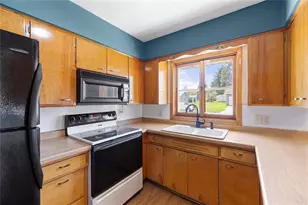 410 S 4th St, Barron, WI 54812 - Photo 6
