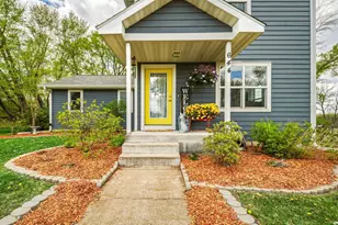 644 Putnam St, Eau Claire, WI 54703 - Photo 2