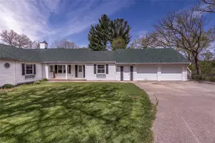 17685 Crestwood Ct, Galesville, WI 54630 - Photo 2