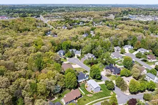 3615 Wintergreen Ct, Eau Claire, WI 54701 - Photo 48