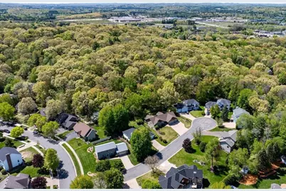 3615 Wintergreen Court, Eau Claire, WI 54701 - Photo 50