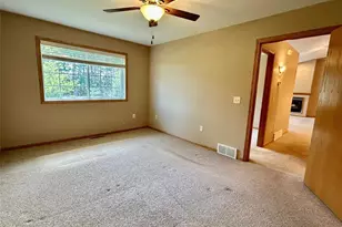 4227 W Robin Meadows Ln, Eau Claire, WI 54701 - Photo 8