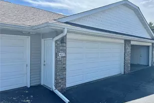 4227 W Robin Meadows Ln, Eau Claire, WI 54701 - Photo 2
