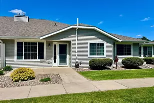 4227 W Robin Meadows Ln, Eau Claire, WI 54701 - Photo 2