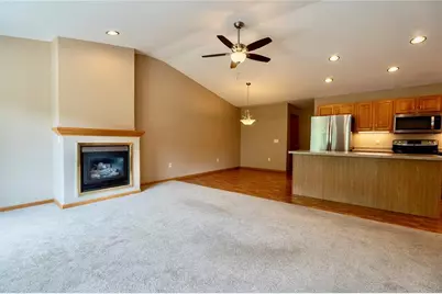 4227 W Robin Meadows Lane #4227, Eau Claire, WI 54701 - Photo 4
