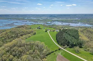 S3565 Rooster Ridge Ln, Fountain City, WI 54629 - Photo 6