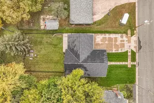 728 2nd St, Altoona, WI 54720 - Photo 36