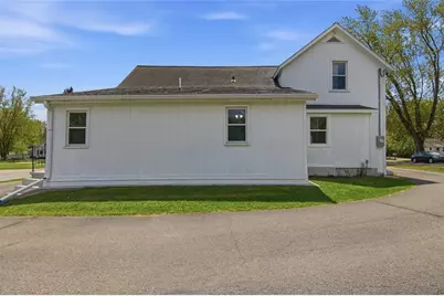 2210 Vine Street, Eau Claire, WI 54703 - Photo 30