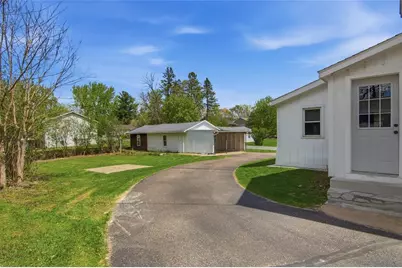 2210 Vine Street, Eau Claire, WI 54703 - Photo 28