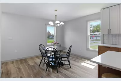 2210 Vine Street, Eau Claire, WI 54703 - Photo 12