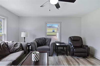 2210 Vine Street, Eau Claire, WI 54703 - Photo 6