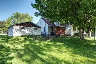 701 Park Ave, Stanley, WI 54768 - Photo 34