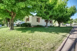 701 Park Ave, Stanley, WI 54768 - Photo 32