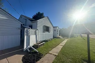 2725 Crescent Ave, Eau Claire, WI 54703 - Photo 4