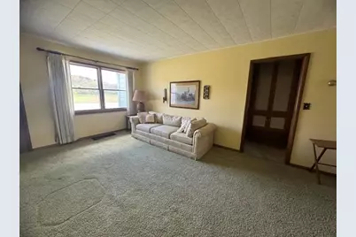 2725 Crescent Avenue, Eau Claire, WI 54703 - Photo 6