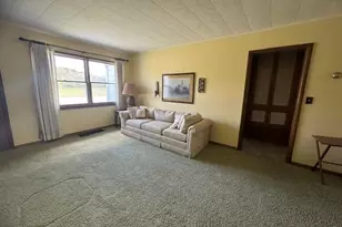 2725 Crescent Ave, Eau Claire, WI 54703 - Photo 6