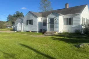 2725 Crescent Ave, Eau Claire, WI 54703 - Photo 2
