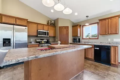 1305 Whistling Straits Court, Altoona, WI 54720 - Photo 10