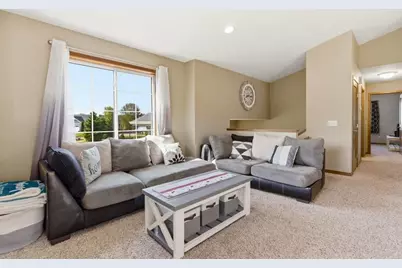 1305 Whistling Straits Court, Altoona, WI 54720 - Photo 6