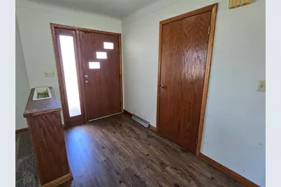 1306 E Division Avenue, Barron, WI 54812 - Photo 6