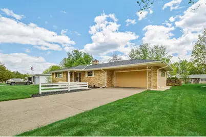 2007 Grandview Drive, Eau Claire, WI 54703 - Photo 2