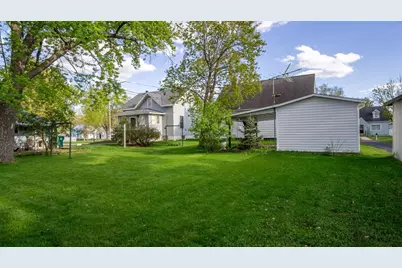 708 Marshall Street, Eau Claire, WI 54703 - Photo 6