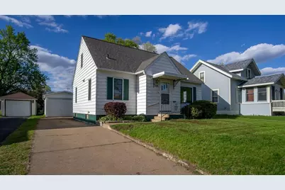 708 Marshall Street, Eau Claire, WI 54703 - Photo 2